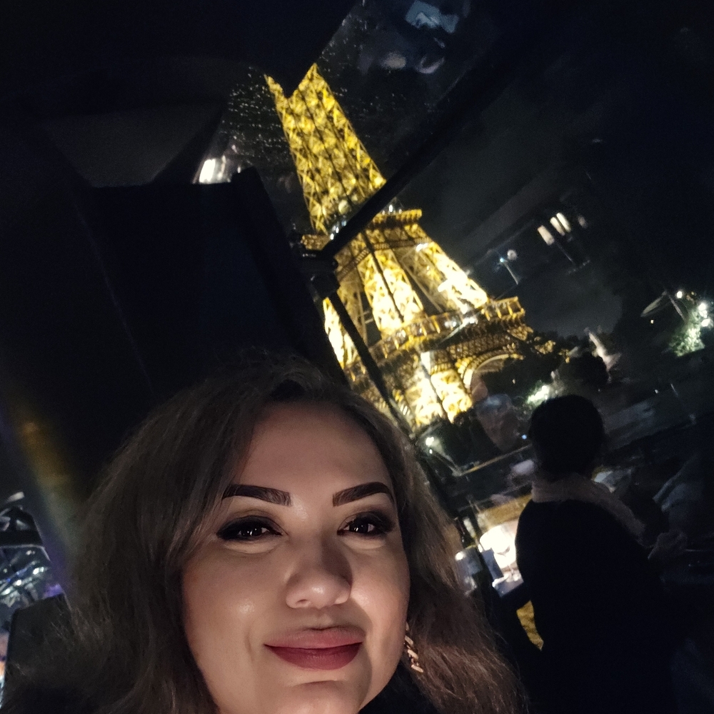 Meet your Posher, Dariela
